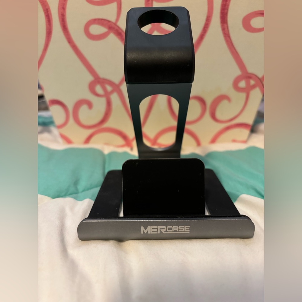 Apple Watch charger stand / phone stand